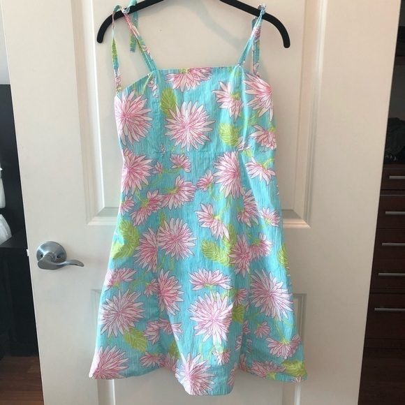Lilly Pulitzer Flower Print Dress - Picture 2 of 16